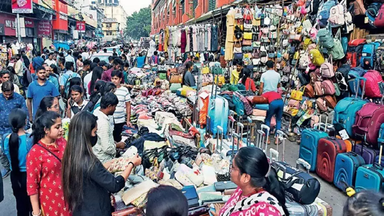 Kolkata's New Market Revitalized as Hawkers Comply with New Regulations