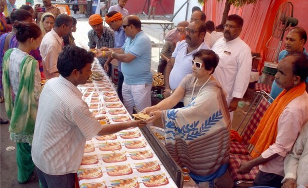 Climate Consciousness Takes Root at Lucknow’s Bada Mangal Bhandaras