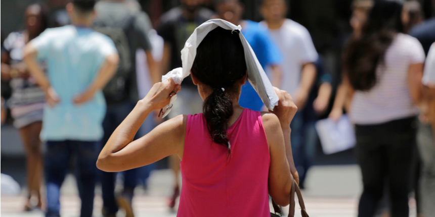 Kolkata Schools Battle Heatwave on Reopening