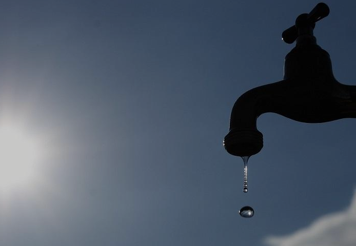 Greater Noida West Faces Water Supply Woes Ajnara Homes Residents in Distress