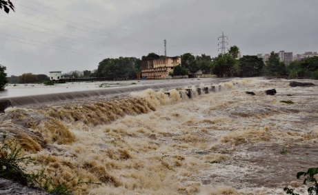 Pune Dams Receive 1.65 TMC in 3 Days, Matching City's Monthly Water Need