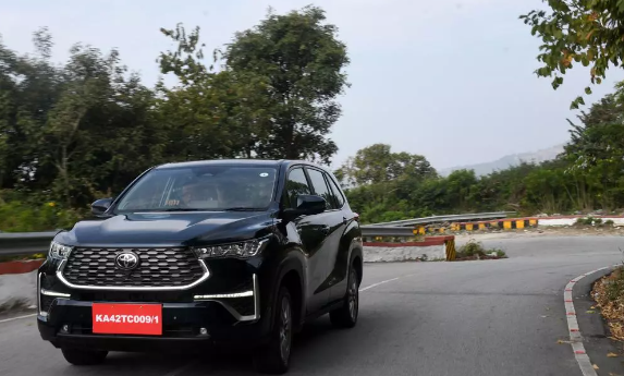 Hybrid Car Prices Drop in UP as State Waives Registration Fees