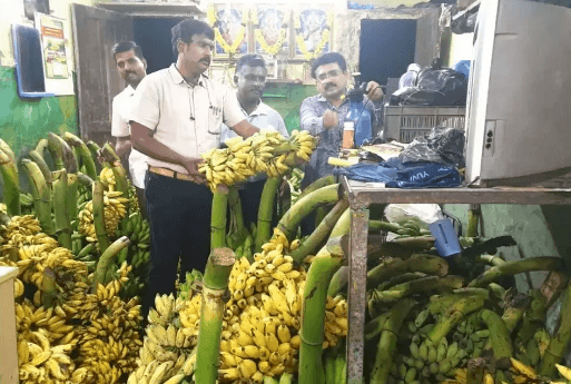 Koyambedu Market Transforms Banana Waste into Biodegradable Gold