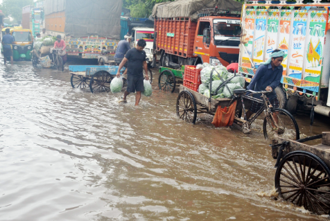 Waterlogging Woes Lucknow City's Monsoon Struggles