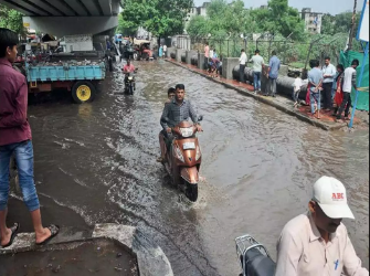 Surat Begins Recovery as Rain Stops, Residents Leave Shelter Homes