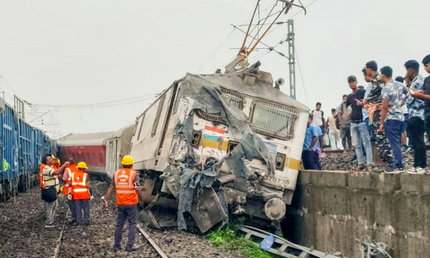 Hopeful Resumption of Howrah-Mumbai Services Tonight  