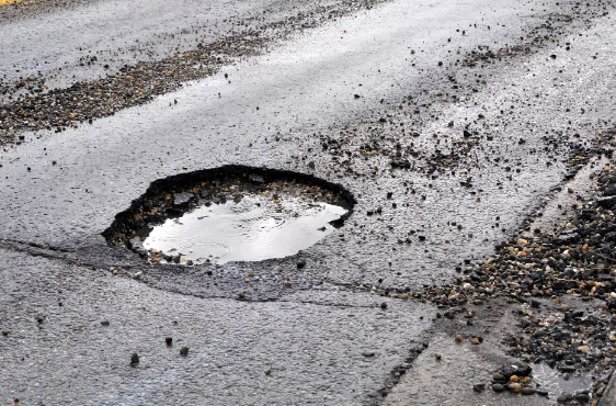 Mumbai-Nashik Highway Gets Pothole Fix