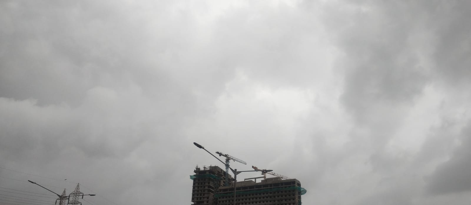 IMD Issues Red Alert as Heavy Rains Lash Maharashtra