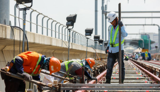 PMRDA Demands Plan to Expedite Metro Line 3
