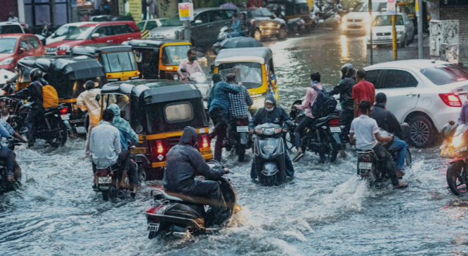 Pune Roads in Crisis After Recent Downpour