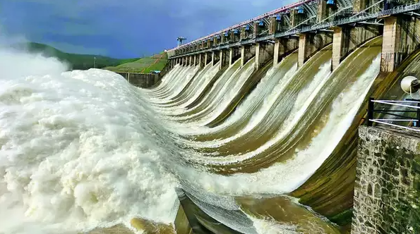 Tapi River Swells Following Ukai Dam Release