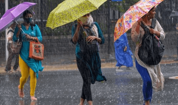 Pune and Surrounding Areas to Experience Light Rain