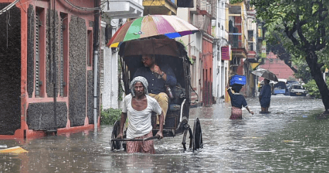 City Struggles with Waterlogging Amidst Torrential Downpours