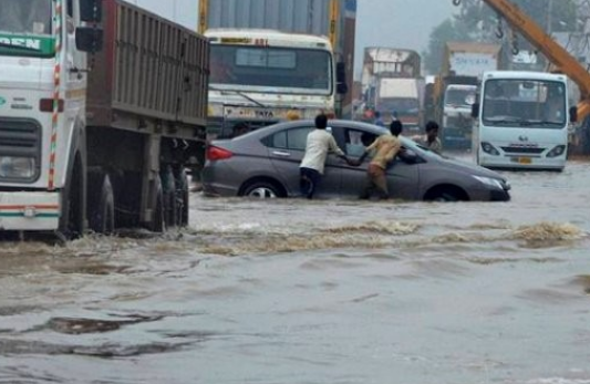 Flood Alerts Issued as City Faces Heavy Rainfall