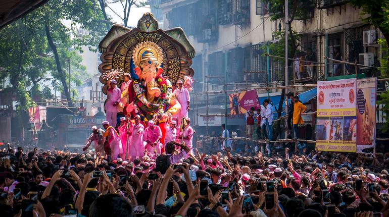 DRPPL Supports 250 Ganpati Mandals in Dharavi
