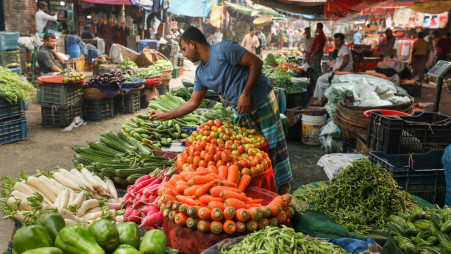 Mumbai Vegetable Prices Skyrocket Amid Supply Shortages