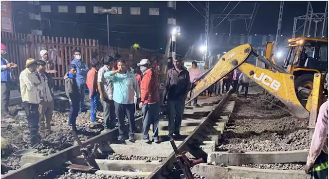 Mumbai Local Trains Disrupted to pave Western Expressway Expansion