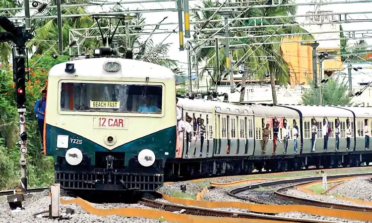Chennai–Arakkonam Trains Halted by Signal Glitch