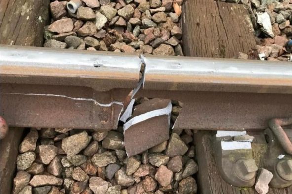 Rail Fracture Disrupts Central Railway Services During Morning Rush