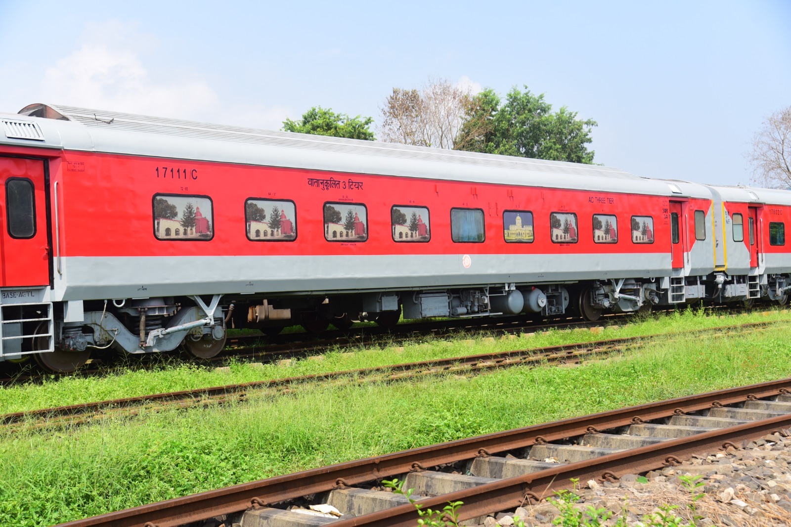 Southern Railway Upgrades 24 Train Pairs with LHB Coaches for Enhanced Passenger Comfort