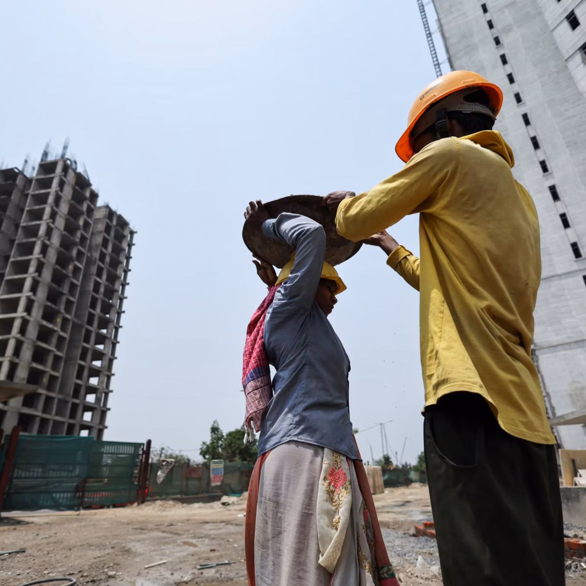 Migrant Workers Bear the Brunt of Bengaluru’s Climate Woes