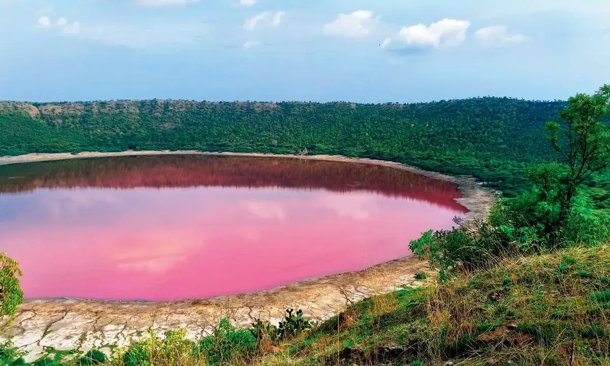 Maharashtra Moves to Secure UNESCO Status for Lonar Lake