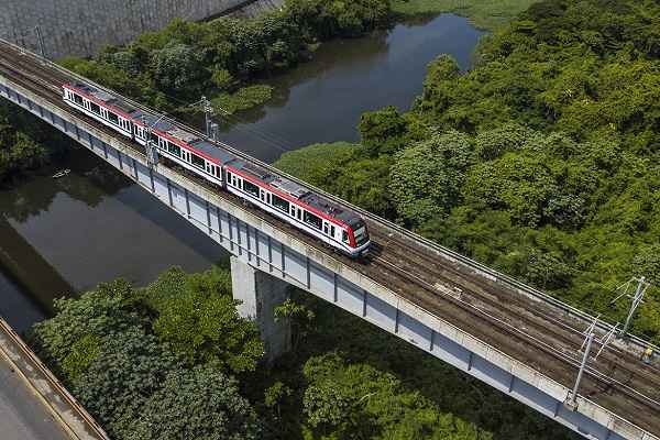 Bengaluru Achieves Precast U-Girder Milestone for Railway Project