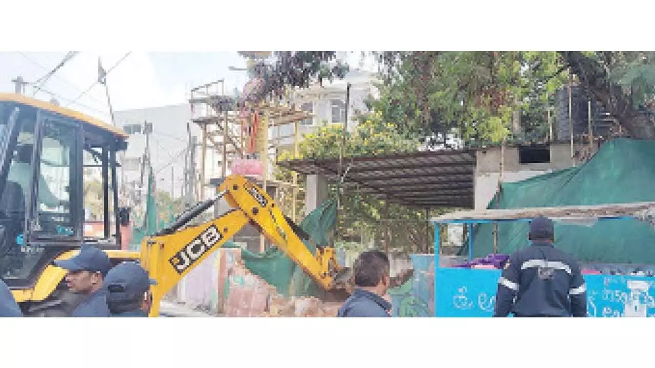 Hyderabad’s Mailardevpally Sees Clash Over Footpath Demolition
