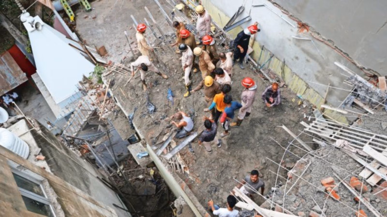 Pune chamber collapse sparks Metro accountability debate