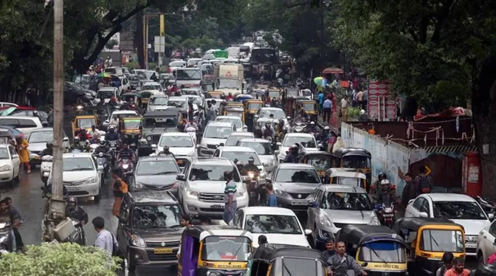 Pune Traffic Crisis Commuting Woes Cause Flyers to Miss Flights