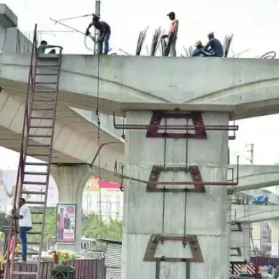 Traffic Disruptions in Hyderabad Gachibowli Due to Flyover Construction