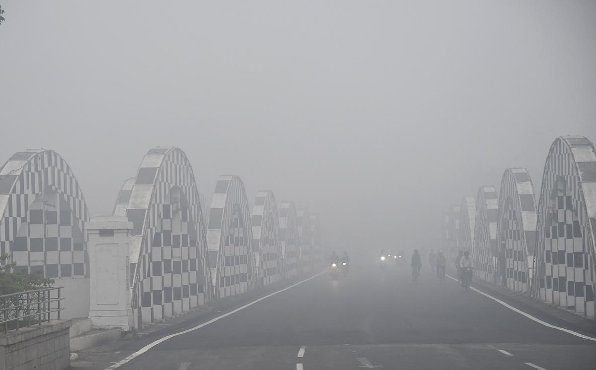 Chennai Faces Thick Smog on Bhogi Day, Visibility Drops Significantly