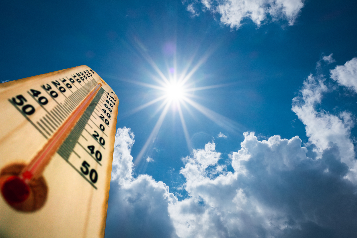 Bengaluru Faces Early Heatwave Rising Temperatures Signal Premature Summer