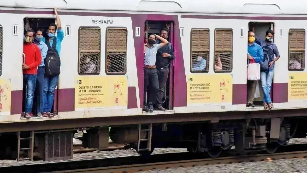 Technical Glitch Disrupts Mumbai Local Trains on Western Railway’s Slow Line