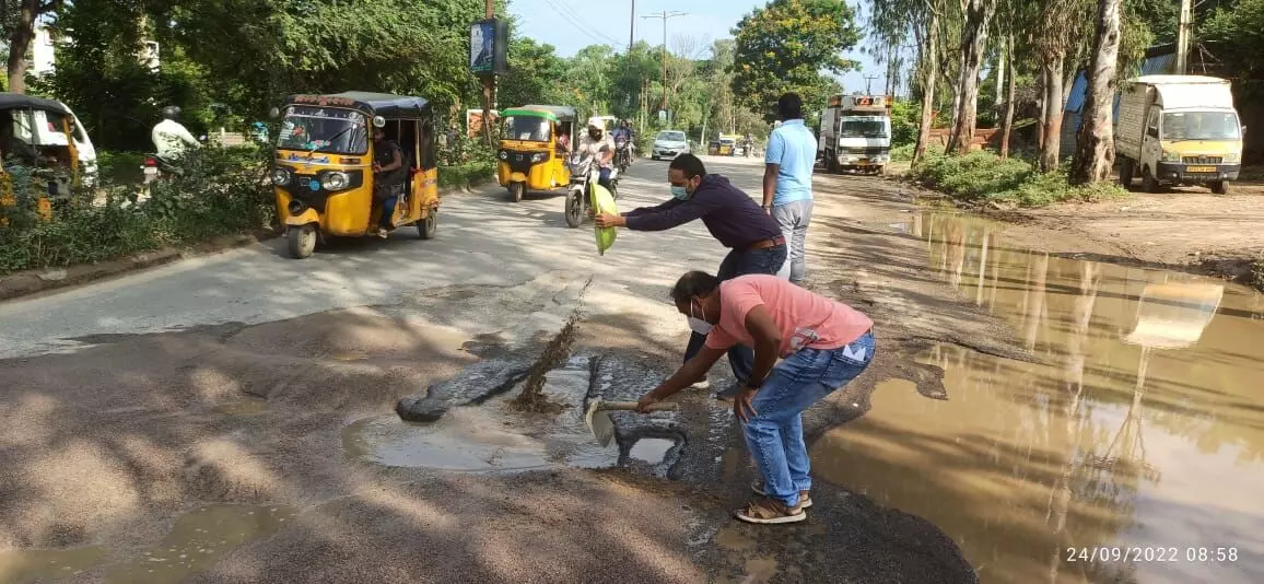 Hyderabad commuters battle damaged roads daily