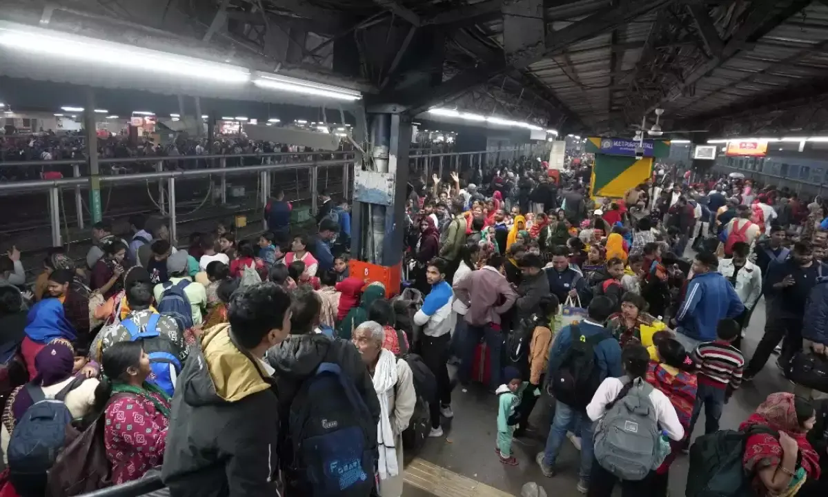Central Railway Enhances Safety and Crowd Management for Kumbh Mela Train Services After Delhi Stampede