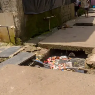 Kochi HC warns officials over uncovered drains, broken footpaths