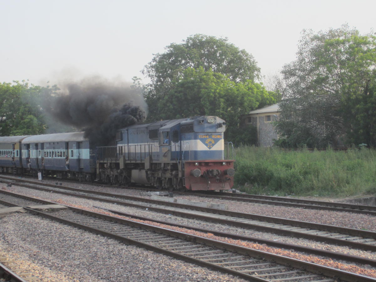Bengal to Ask Railways to Reduce Pollution in North Kolkata
