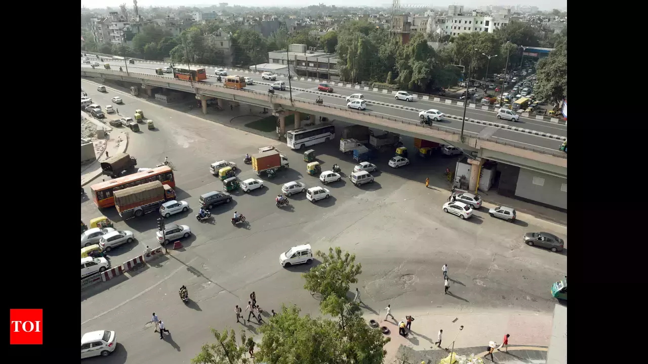 Delhi Savitri Cinema Flyover Project Gains Momentum