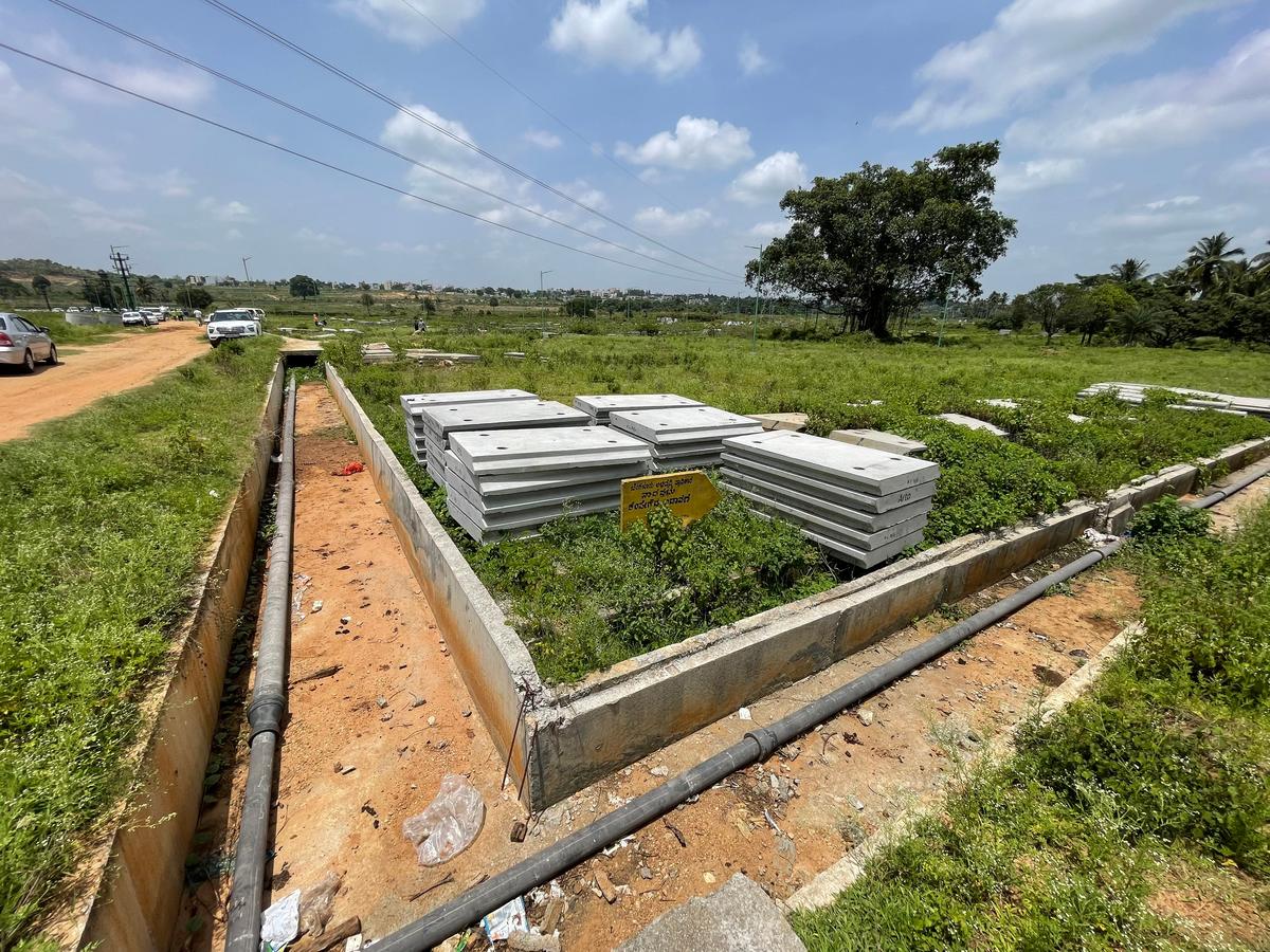 Bengaluru NPKL Allottees Demand Compensation for Infrastructure Delay