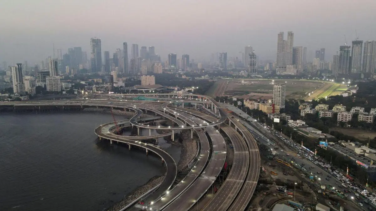 Mumbai Secures Rs 4 Lakh Crore for Infrastructure Expansion