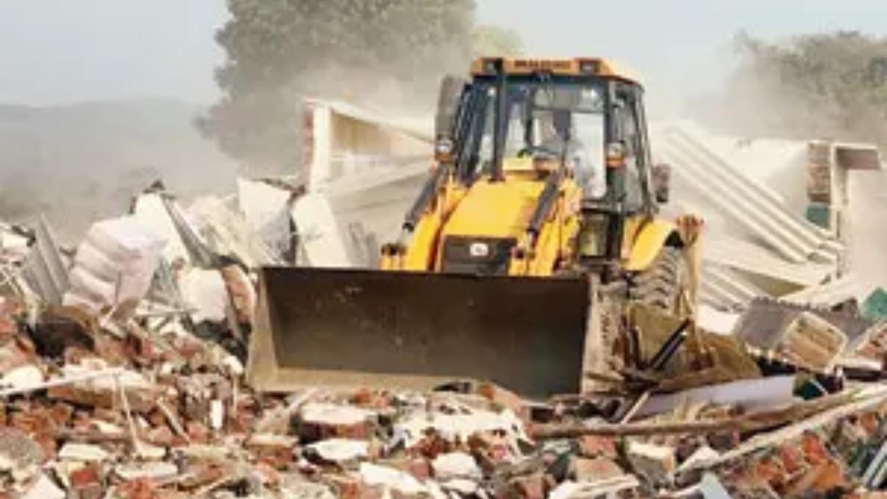 Mumbai Civic Row Over Temple Demolition
