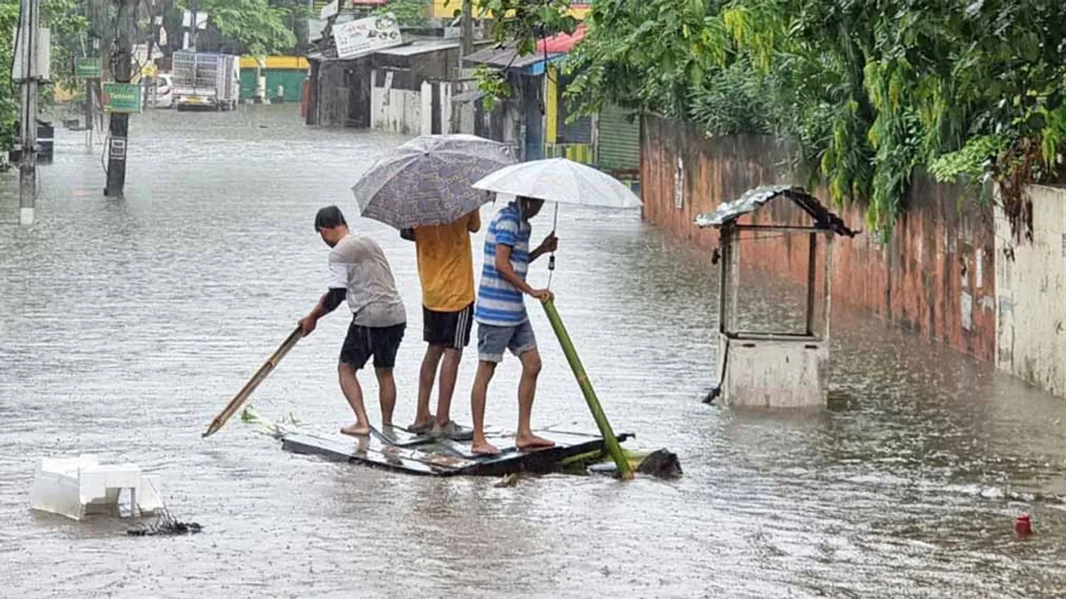 Indian Cities Sink in Rain Due to Concrete