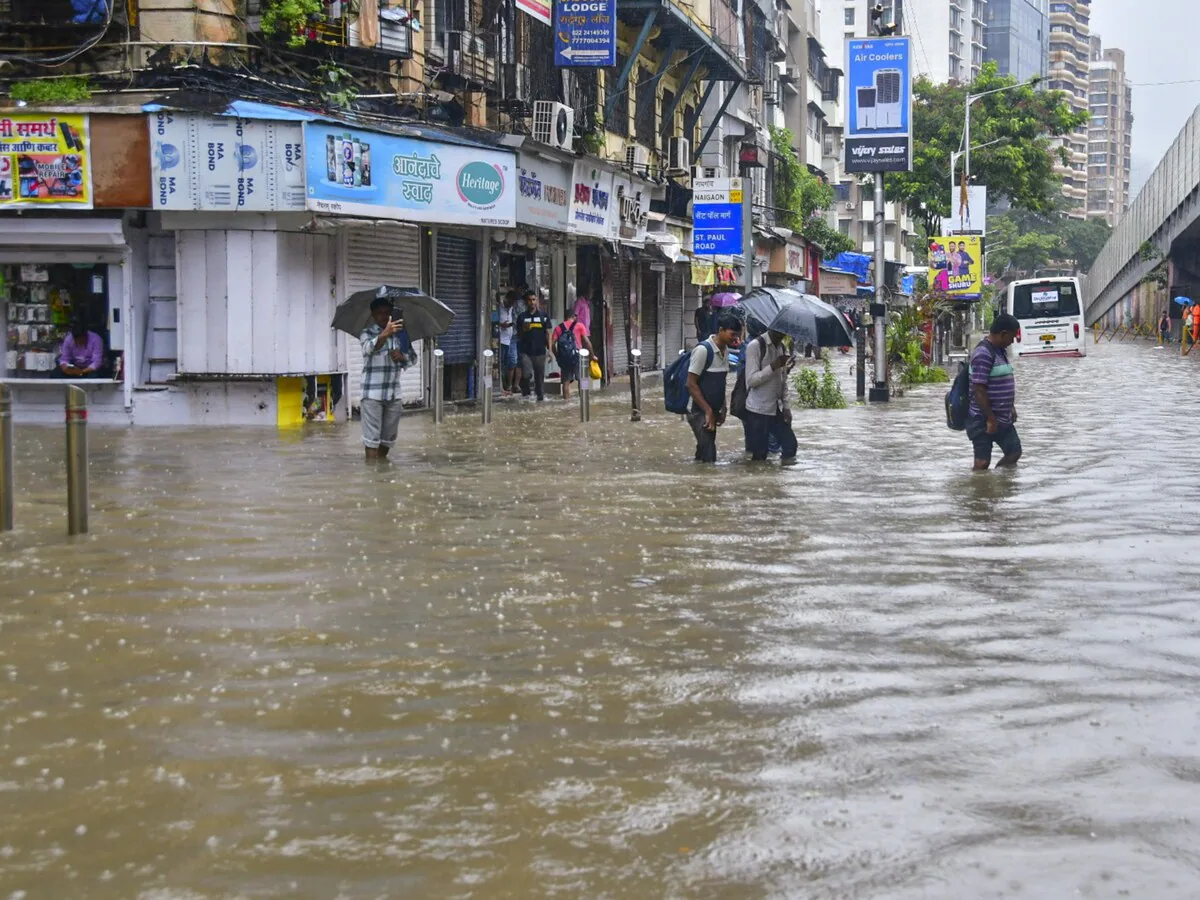 Mumbai Rains Disrupt Travel and Urban Life