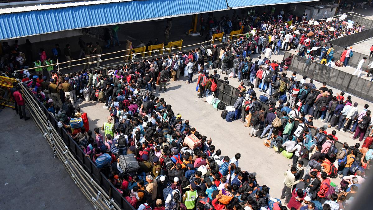 MRPS Welcomes Crowd Control at Railway Stations