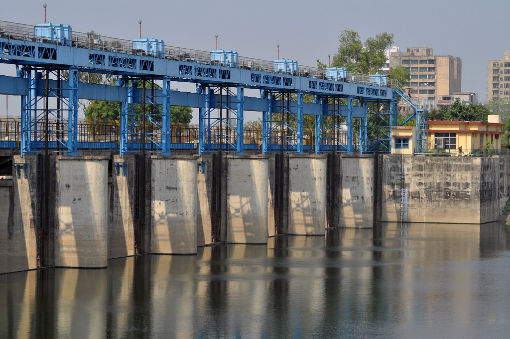 gomti river emits methane, sparks climate fears