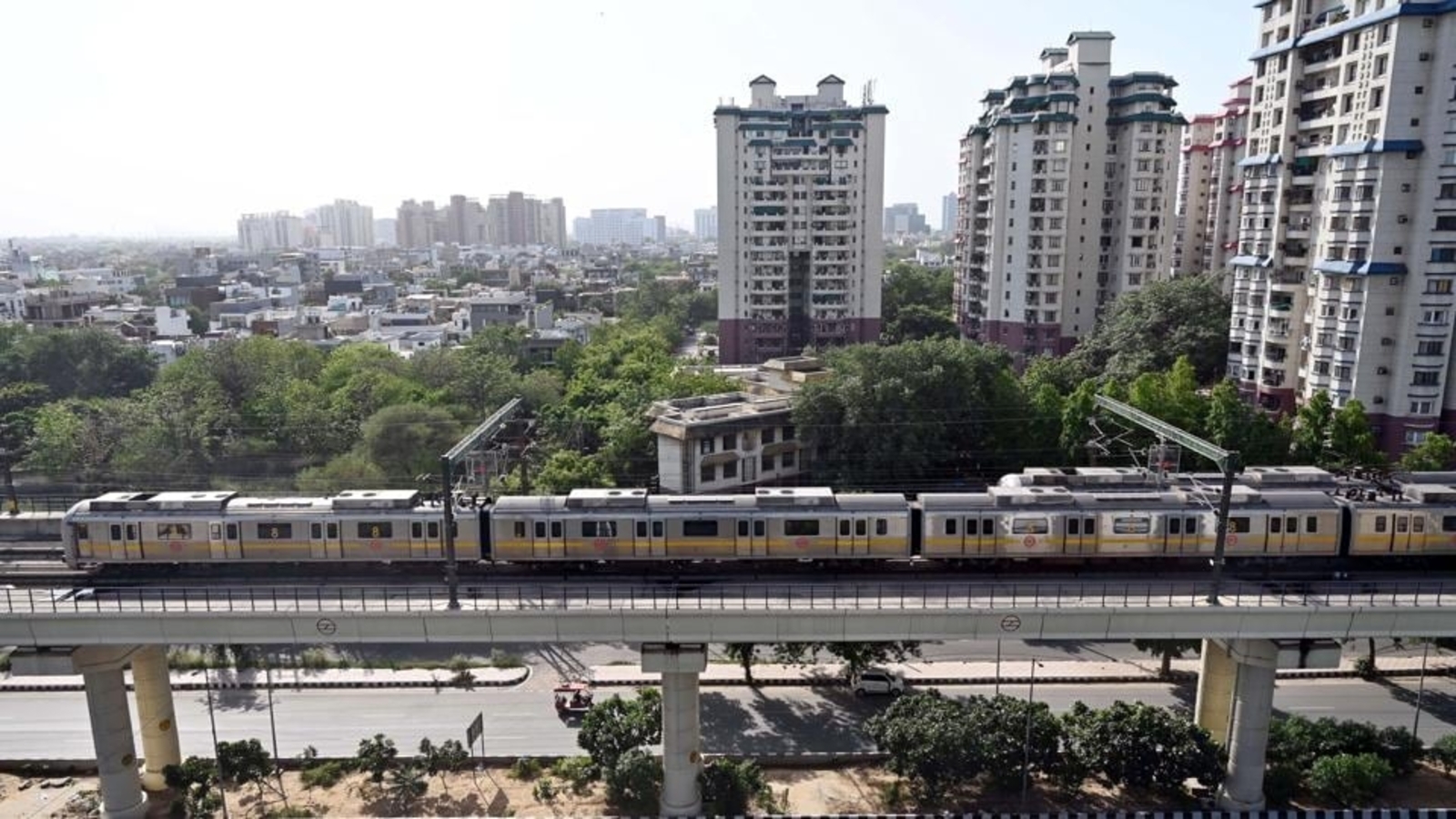 Delhi Metro Services Hit on Busy Yellow Line