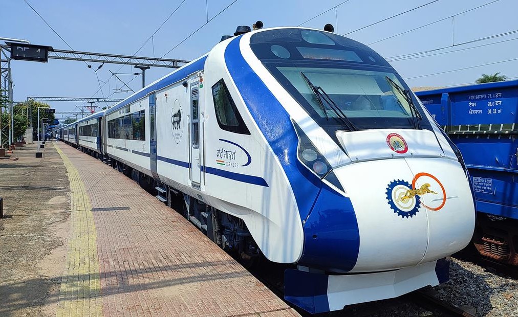 Puri Howrah Vande Bharat Now Has 20 Coaches