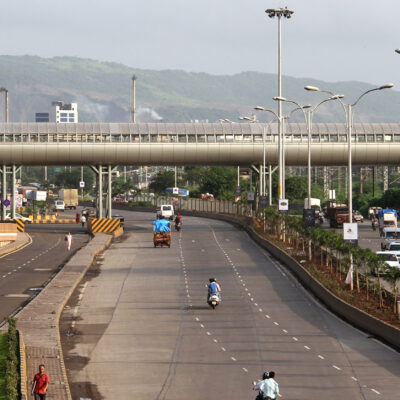 Illegal Parking on Kharghar Skywalk Raises Safety Concerns