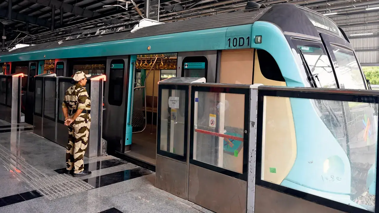 Mumbai Metro Ignored Free Network Offer by Telcos
